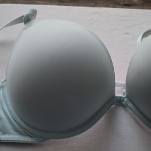 PINK Victoria's Secret 36C push-up bra